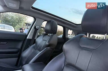 Внедорожник / Кроссовер Land Rover Range Rover Evoque 2015 в 