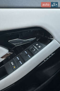 Позашляховик / Кросовер Land Rover Range Rover Evoque 2023 в 
