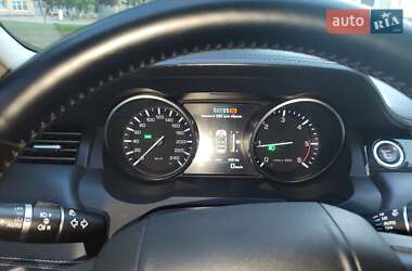 Внедорожник / Кроссовер Land Rover Range Rover Evoque 2012 в 