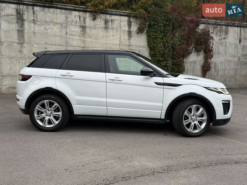 Внедорожник / Кроссовер Land Rover Range Rover Evoque 2015 в Ровно