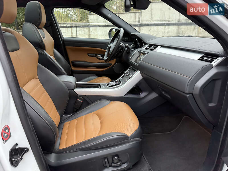 Внедорожник / Кроссовер Land Rover Range Rover Evoque 2015 в Ровно