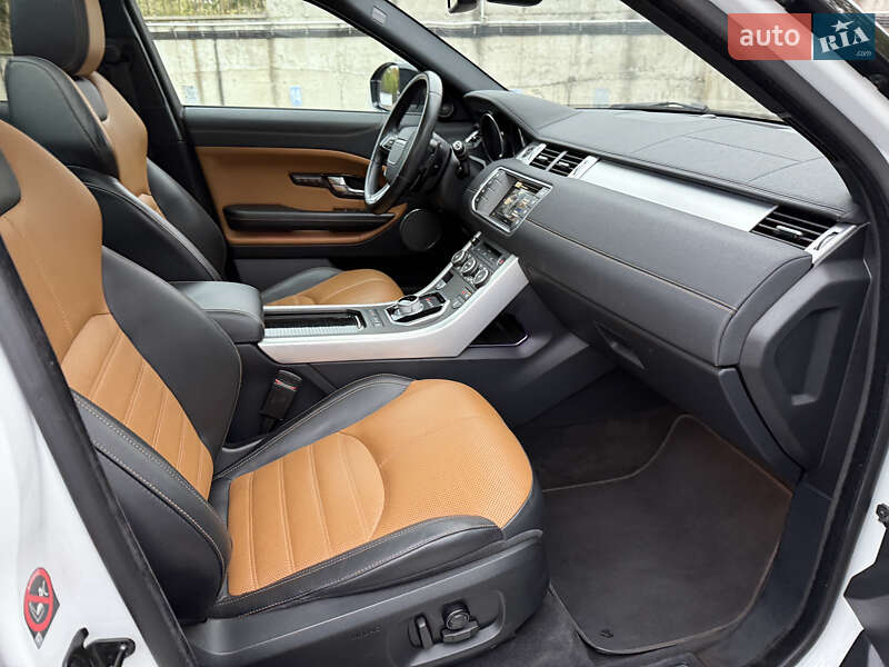 Внедорожник / Кроссовер Land Rover Range Rover Evoque 2015 в Ровно