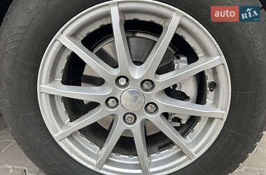 Внедорожник / Кроссовер Land Rover Range Rover Evoque 2013 в 
