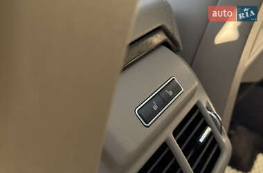Внедорожник / Кроссовер Land Rover Range Rover Evoque 2015 в 