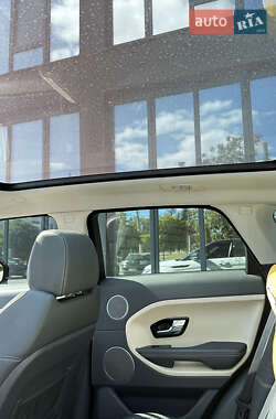 Внедорожник / Кроссовер Land Rover Range Rover Evoque 2013 в 