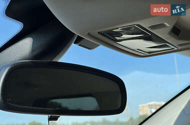 Внедорожник / Кроссовер Land Rover Range Rover Evoque 2012 в 