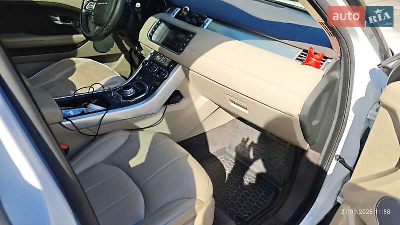 Внедорожник / Кроссовер Land Rover Range Rover Evoque 2016 в Киеве фото 4 Внедорожник / Кроссовер Land Rover Range Rover Evoque 2016 в Киеве