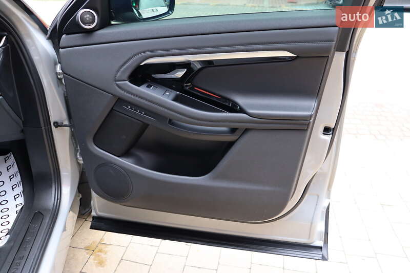 Внедорожник / Кроссовер Land Rover Range Rover Evoque 2019 в Львове