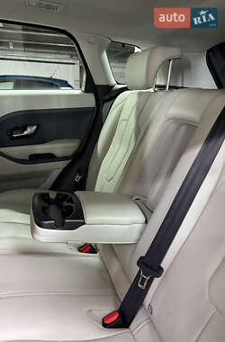 Внедорожник / Кроссовер Land Rover Range Rover Evoque 2012 в 