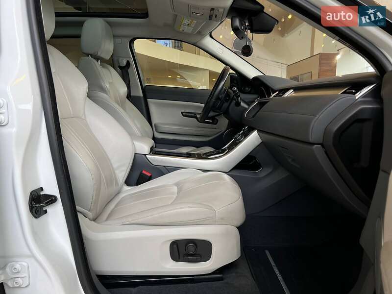 Внедорожник / Кроссовер Land Rover Range Rover Evoque 2017 в Киеве