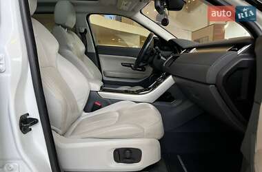 Внедорожник / Кроссовер Land Rover Range Rover Evoque 2017 в 