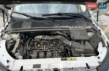 Внедорожник / Кроссовер Land Rover Range Rover Evoque 2014 в 