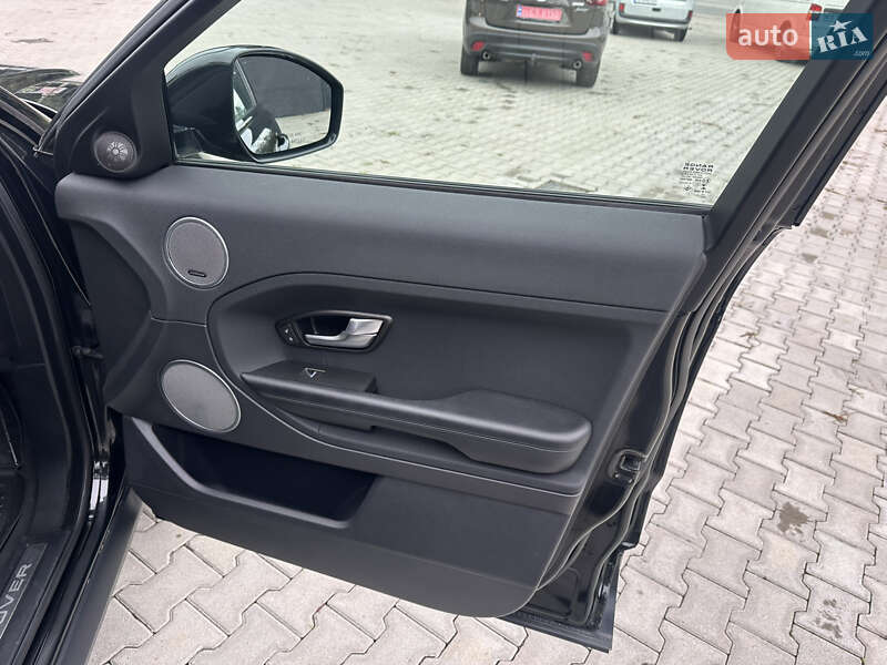 Позашляховик / Кросовер Land Rover Range Rover Evoque 2015 в Чернівцях