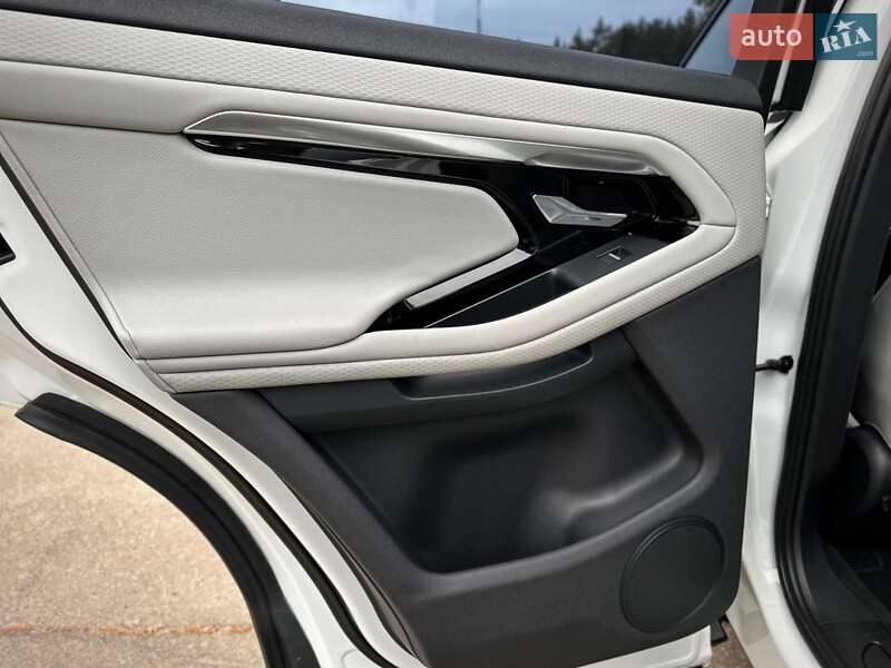 Внедорожник / Кроссовер Land Rover Range Rover Evoque 2019 в Киеве