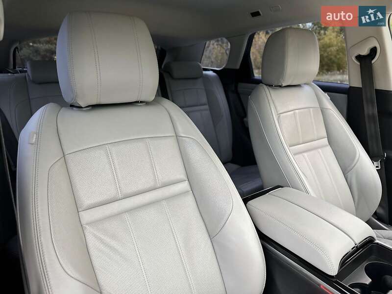 Внедорожник / Кроссовер Land Rover Range Rover Evoque 2019 в Киеве