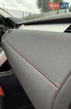 Внедорожник / Кроссовер Land Rover Range Rover Evoque 2013 в 