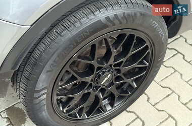 Позашляховик / Кросовер Land Rover Range Rover Evoque 2013 в 