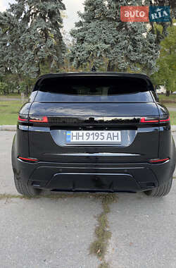 Позашляховик / Кросовер Land Rover Range Rover Evoque 2024 в 