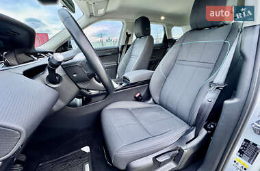 Позашляховик / Кросовер Land Rover Range Rover Evoque 2020 в  фото 33 Позашляховик / Кросовер Land Rover Range Rover Evoque 2020 в