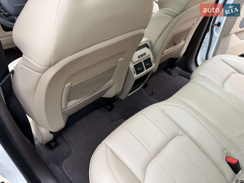 Внедорожник / Кроссовер Land Rover Range Rover Evoque 2016 в Черкассах фото 22 Внедорожник / Кроссовер Land Rover Range Rover Evoque 2016 в Черкассах