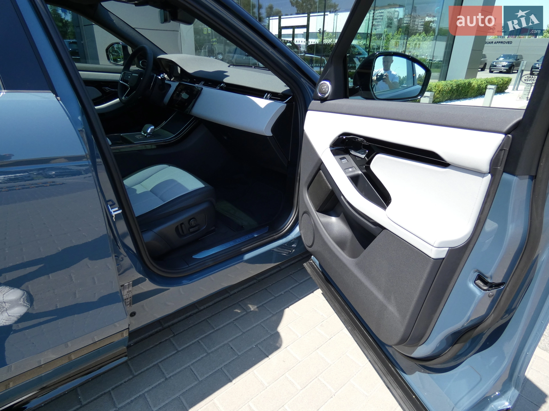 2025 Land Rover Range Rover Evoque - мініатюра 26
