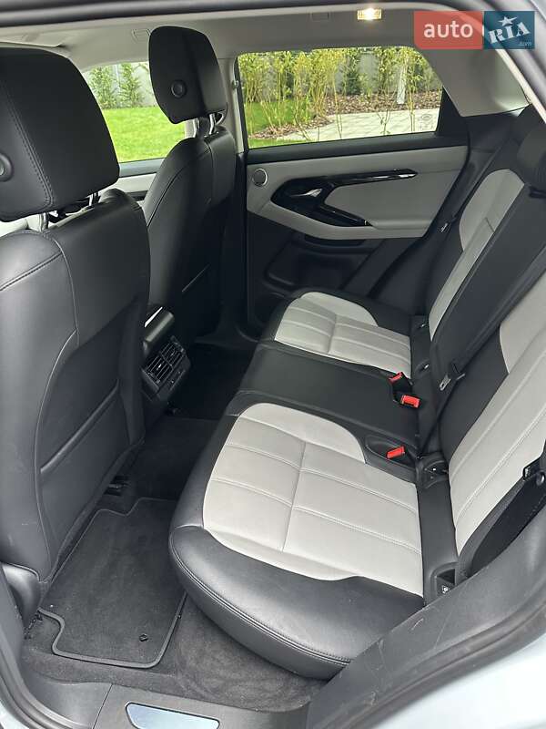 Внедорожник / Кроссовер Land Rover Range Rover Evoque 2023 в Киеве