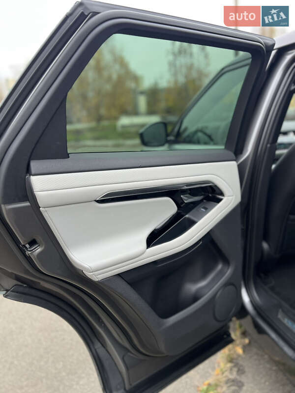 Внедорожник / Кроссовер Land Rover Range Rover Evoque 2019 в Киеве фото 30 Внедорожник / Кроссовер Land Rover Range Rover Evoque 2019 в Киеве