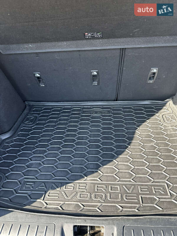 Внедорожник / Кроссовер Land Rover Range Rover Evoque 2018 в Днепре фото 12 Внедорожник / Кроссовер Land Rover Range Rover Evoque 2018 в Днепре
