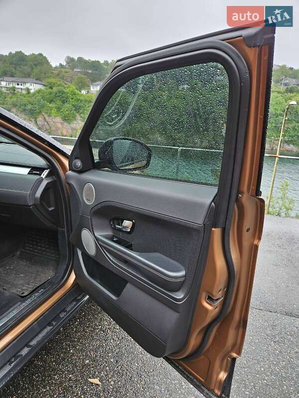 Внедорожник / Кроссовер Land Rover Range Rover Evoque 2013 в Киеве