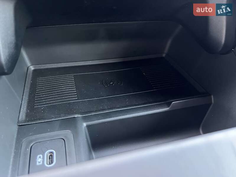 Внедорожник / Кроссовер Land Rover Range Rover Evoque 2025 в Днепре фото 20 Внедорожник / Кроссовер Land Rover Range Rover Evoque 2025 в Днепре