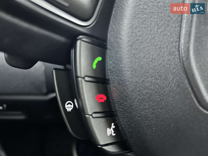 Внедорожник / Кроссовер Land Rover Range Rover Evoque 2013 в Киеве