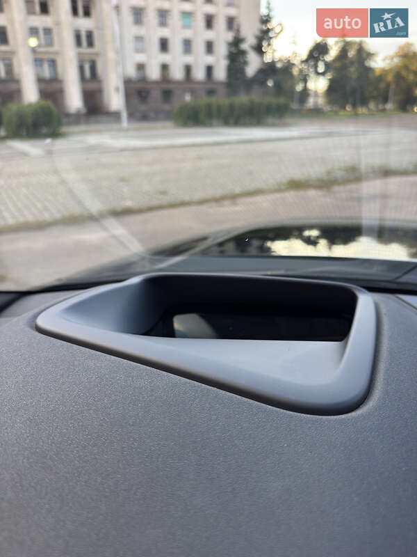 Позашляховик / Кросовер Land Rover Range Rover Evoque 2024 в Одесі