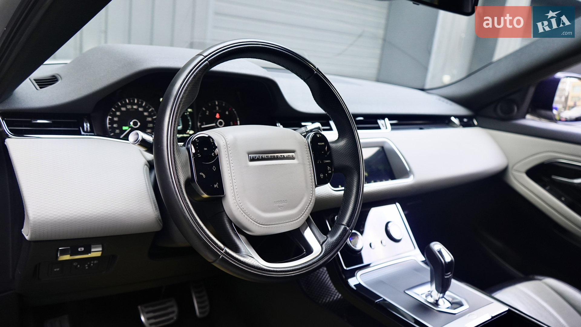 2019 Land Rover Range Rover Evoque - мініатюра 30