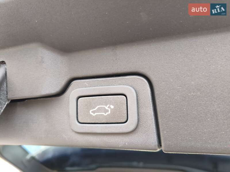 Внедорожник / Кроссовер Land Rover Range Rover Evoque 2017 в Кривом Роге фото 40 Внедорожник / Кроссовер Land Rover Range Rover Evoque 2017 в Кривом Роге