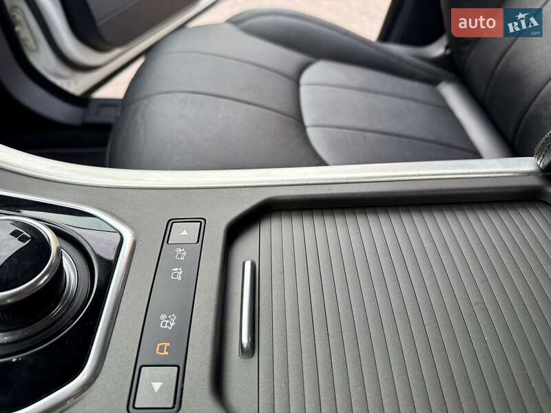 Позашляховик / Кросовер Land Rover Range Rover Evoque 2017 в Києві фото 77 Позашляховик / Кросовер Land Rover Range Rover Evoque 2017 в Києві