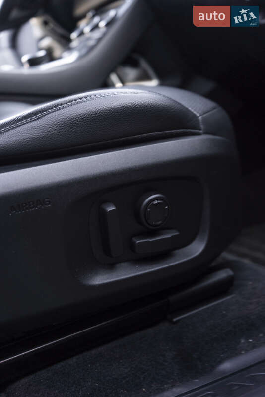 Позашляховик / Кросовер Land Rover Range Rover Evoque 2018 в Ужгороді фото 23 Позашляховик / Кросовер Land Rover Range Rover Evoque 2018 в Ужгороді