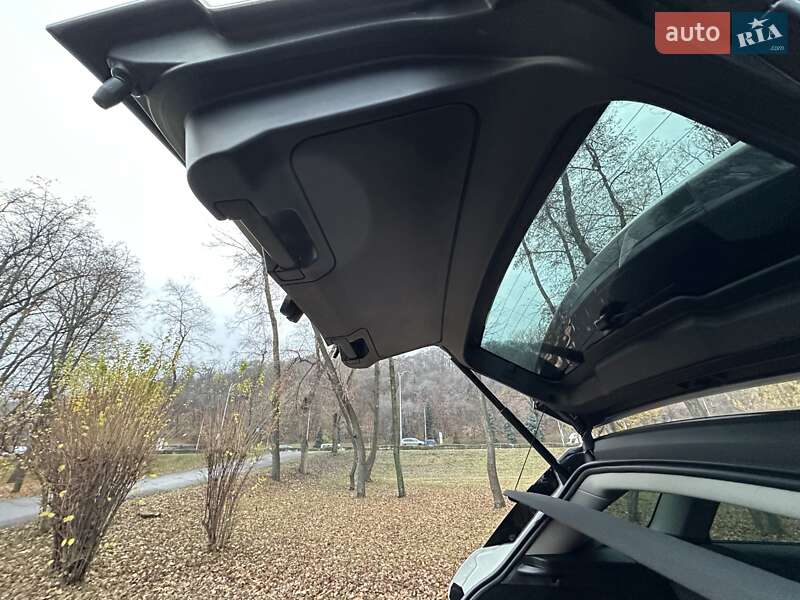 Внедорожник / Кроссовер Land Rover Range Rover Evoque 2016 в Киеве