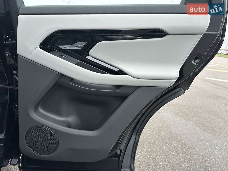 Внедорожник / Кроссовер Land Rover Range Rover Evoque 2024 в Киеве