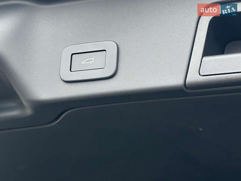 Внедорожник / Кроссовер Land Rover Range Rover Evoque 2024 в Киеве