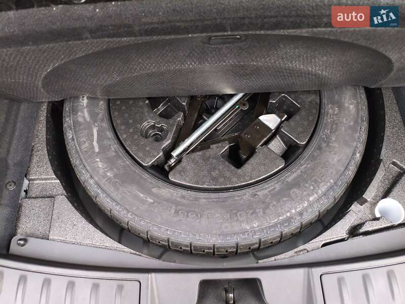 Позашляховик / Кросовер Land Rover Range Rover Evoque 2022 в Києві