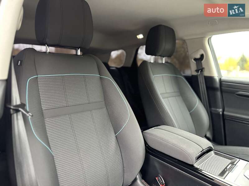 Внедорожник / Кроссовер Land Rover Range Rover Evoque 2019 в Черновцах