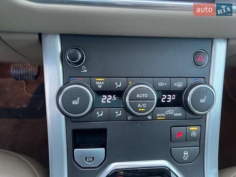 Внедорожник / Кроссовер Land Rover Range Rover Evoque 2016 в Львове