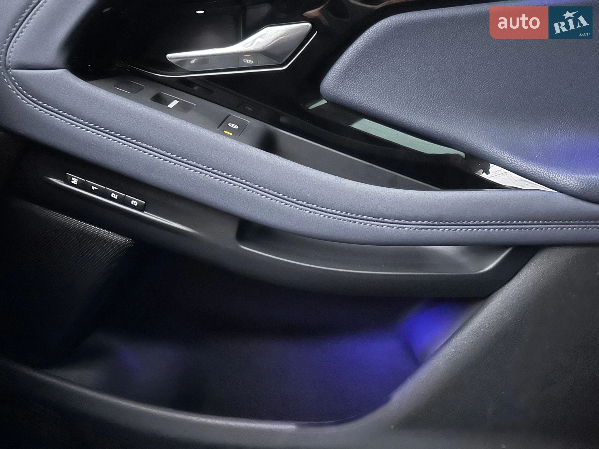 2019 Land Rover Range Rover Evoque - мініатюра 43