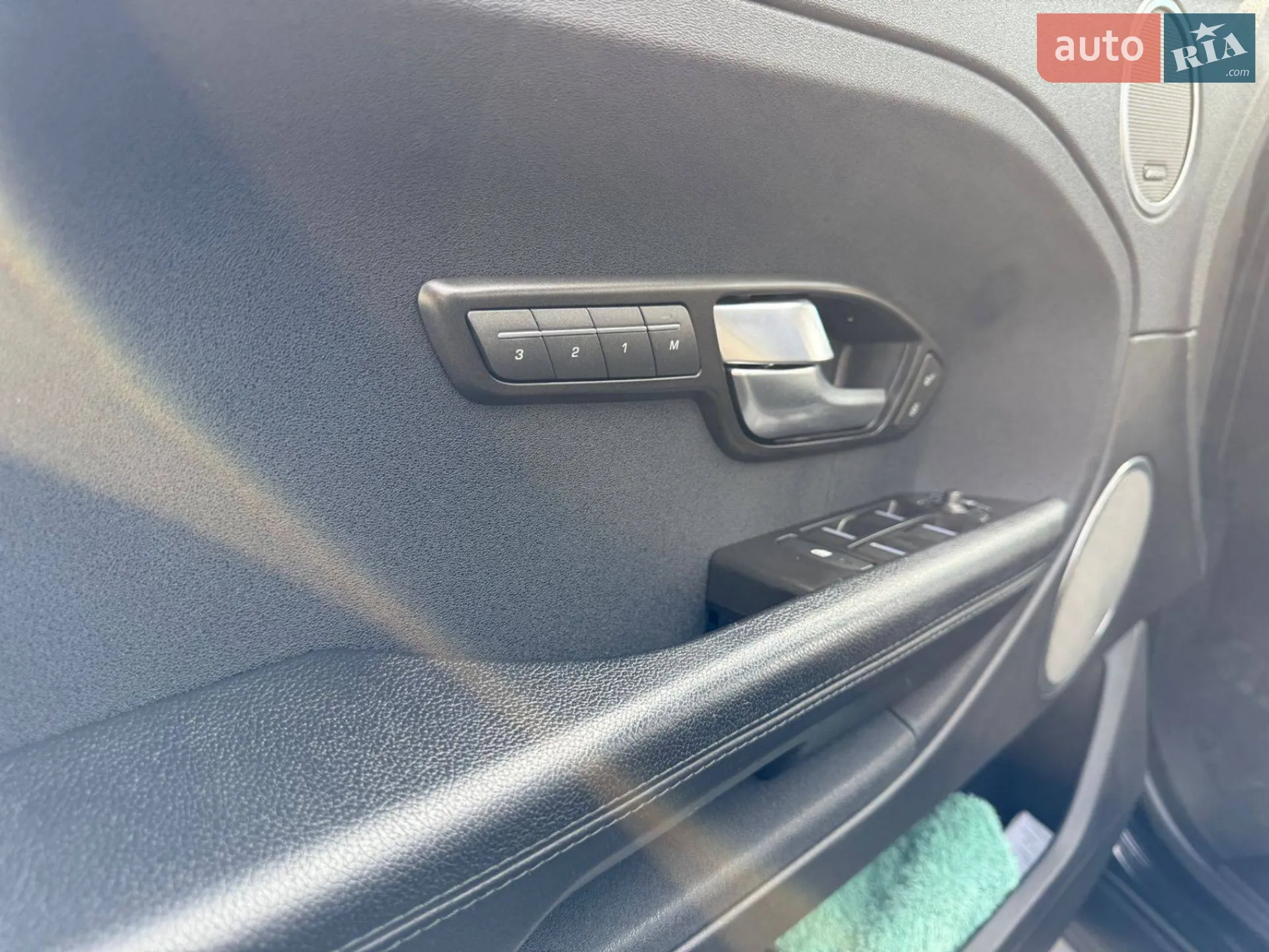 2015 Land Rover Range Rover Evoque - мініатюра 38