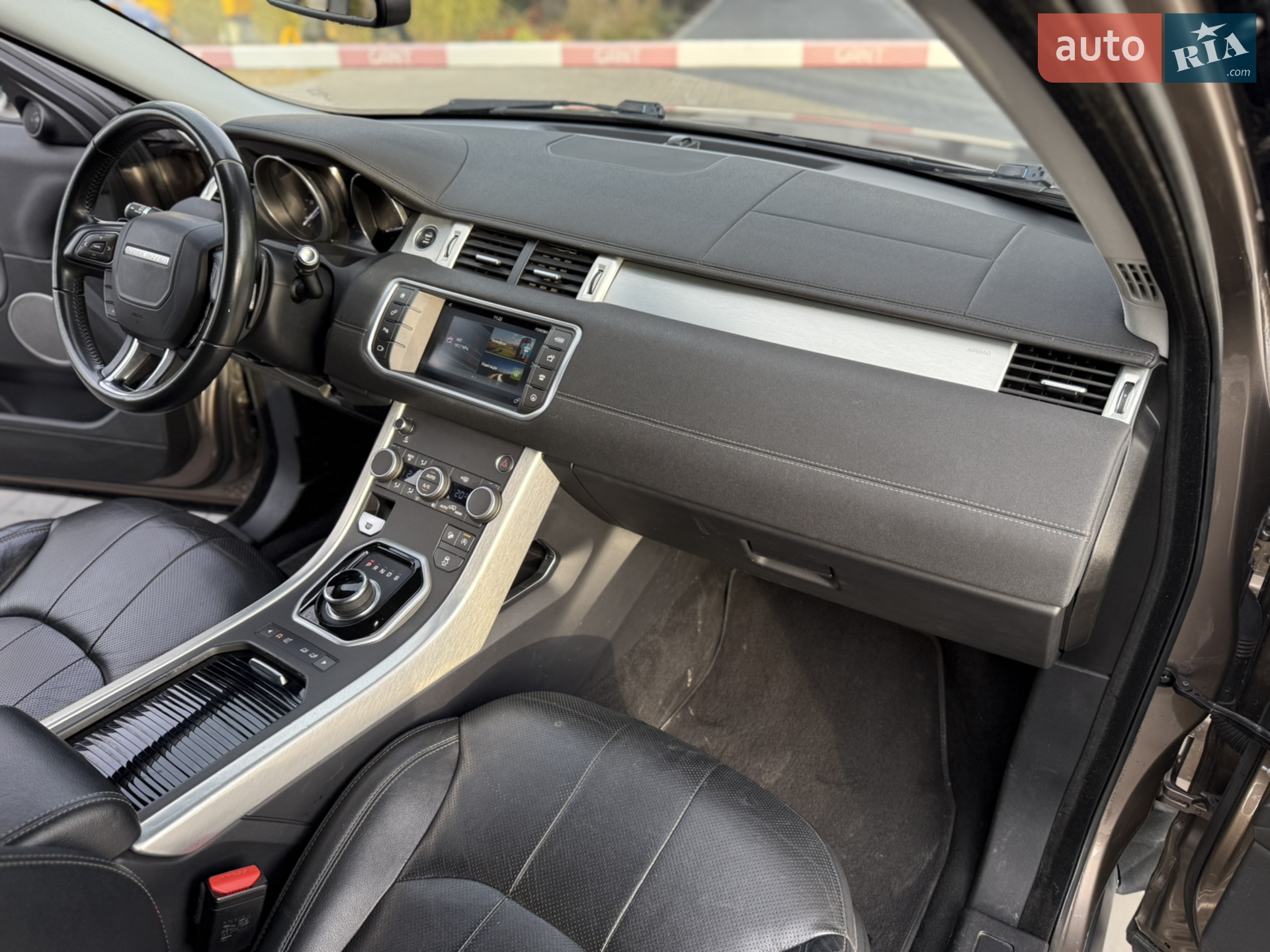 2017 Land Rover Range Rover Evoque - мініатюра 59