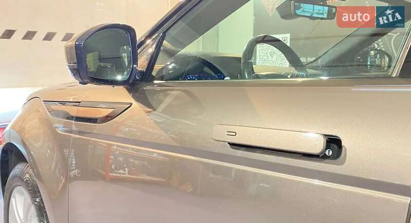 Внедорожник / Кроссовер Land Rover Range Rover Evoque 2019 в Киеве