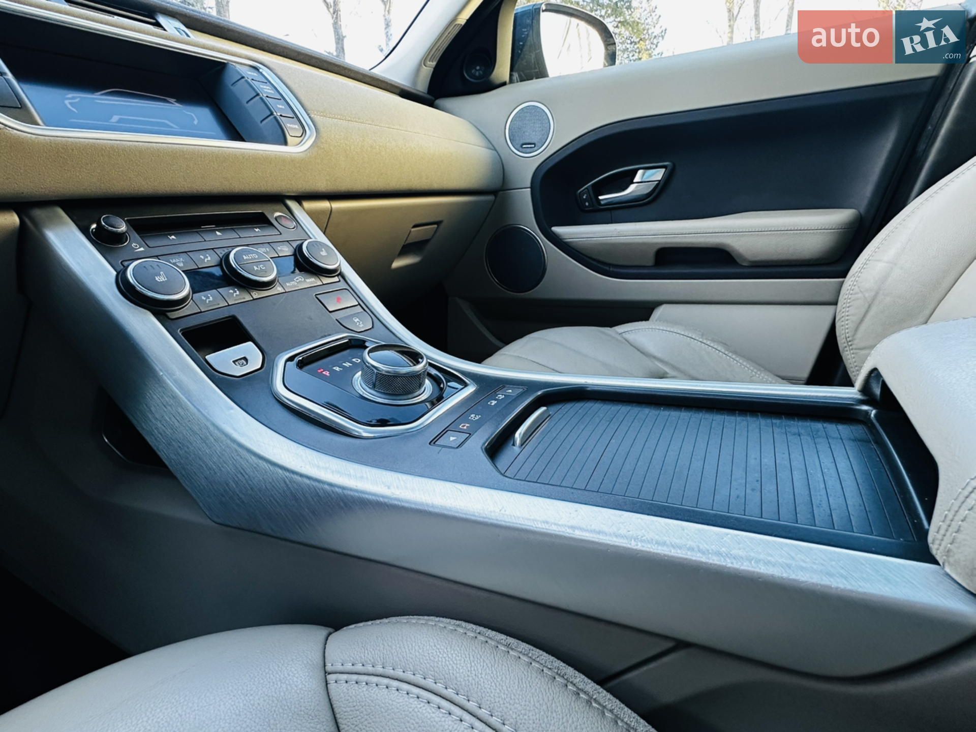 2012 Land Rover Range Rover Evoque - мініатюра 47