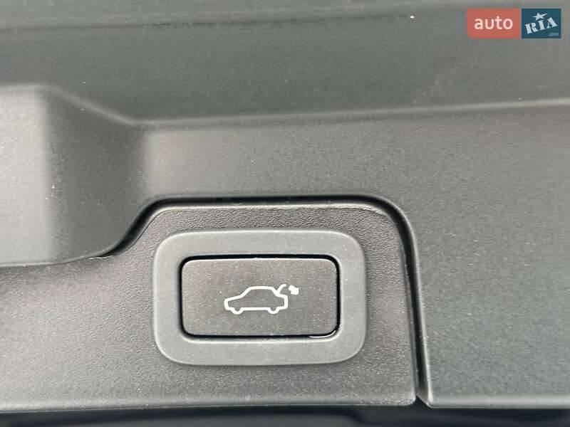 Позашляховик / Кросовер Land Rover Range Rover Evoque 2015 в Луцьку