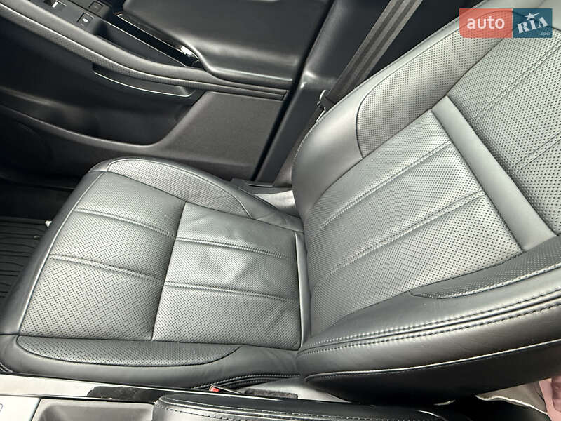 Внедорожник / Кроссовер Land Rover Range Rover Evoque 2019 в Киеве