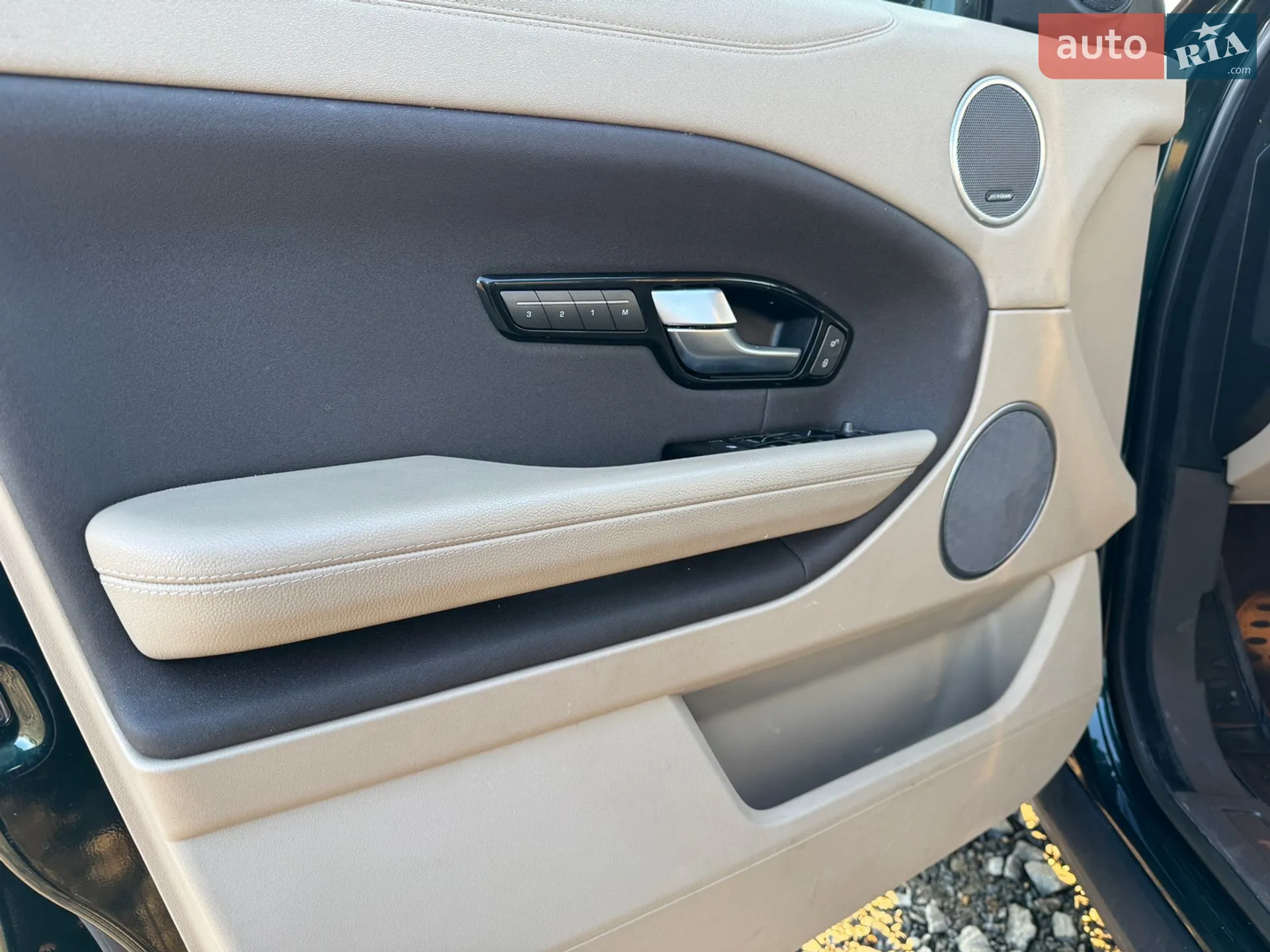 2016 Land Rover Range Rover Evoque - мініатюра 23